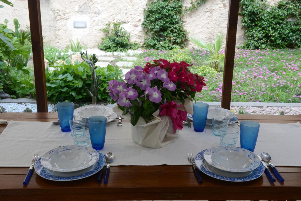 Old Town Secret Garden Apartment Alghero Luaran gambar