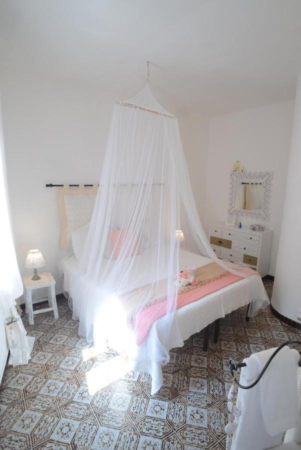 Old Town Secret Garden Apartment Alghero Luaran gambar